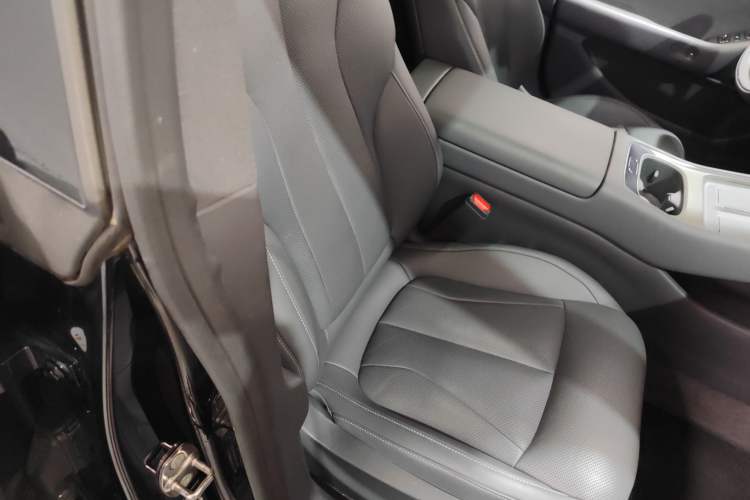 Used XPeng P7+ 2024 Long-Range Max Right Front Seat