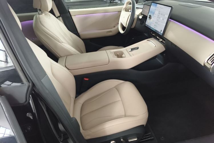 Used XPeng P7+ 2024 Long-Range Max Right Front Seat