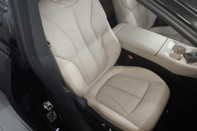Used XPeng P7+ 2024 Long-Range Max Right Front Seat