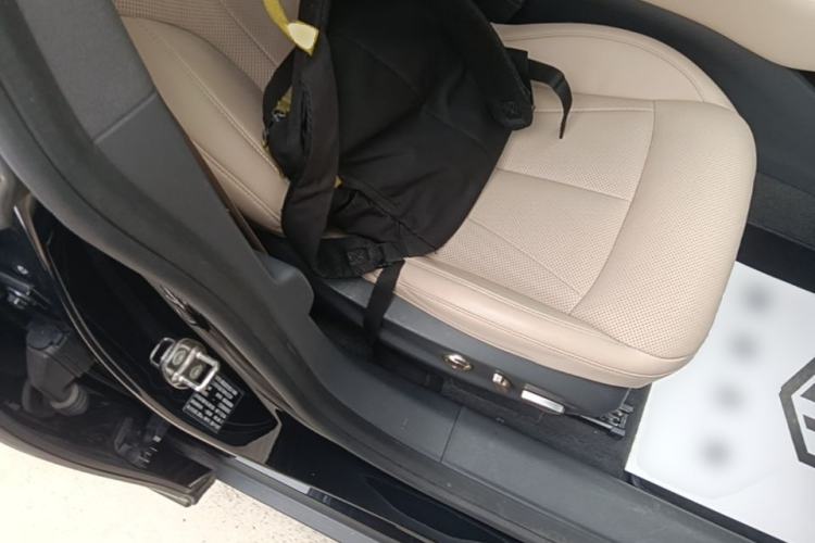Used XPeng P7+ 2024 Long-Range Max Right Front Seat