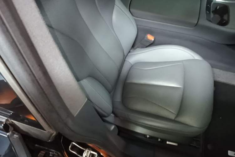 Used XPeng P7+ 2024 Long-Range Max Right Front Seat