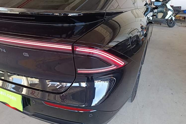 Used XPeng P7+ 2024 Long-Range Max Right Rear Taillight