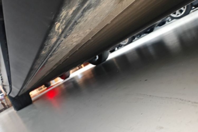 Used XPeng P7+ 2024 Ultra-Long Range Max Right Side Sill