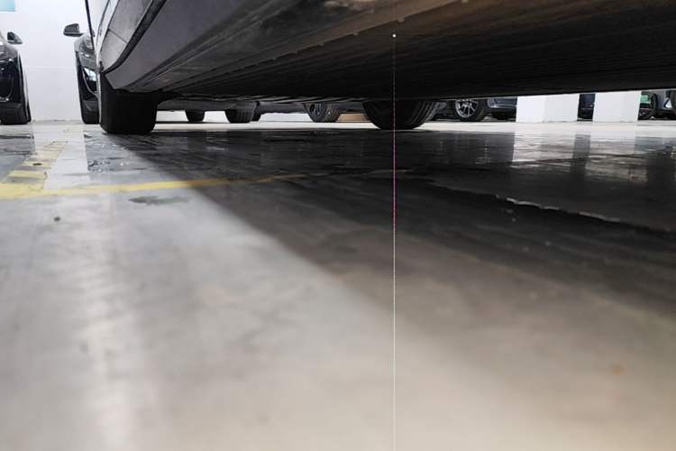 Used XPeng P7+ 2024 Long-Range Max Right Side Sill