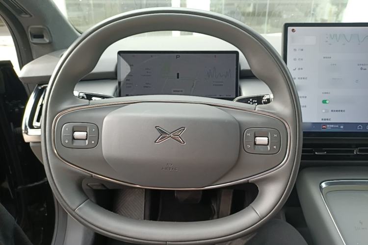 Used XPeng P7+ 2024 Long-Range Max Steering Wheel