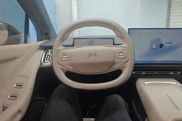 Used XPeng P7+ 2024 Long-Range Max Steering Wheel