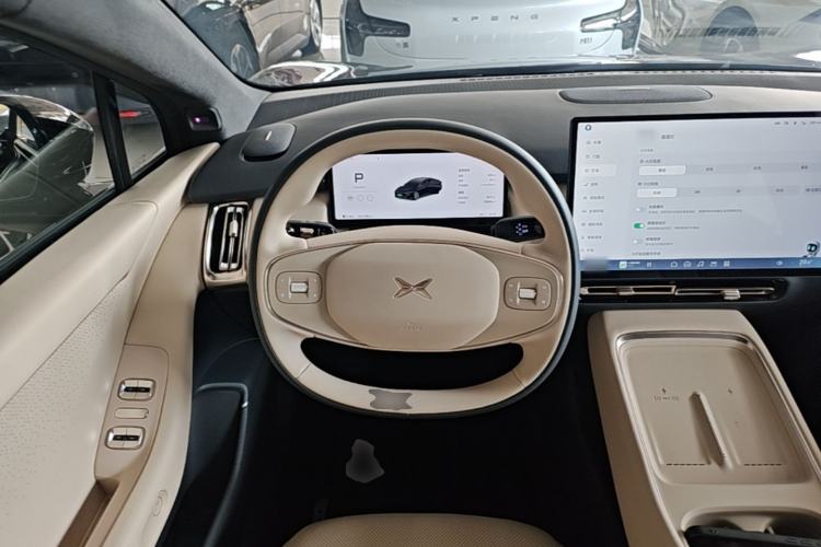 Used XPeng P7+ 2024 Long-Range Max Steering Wheel
