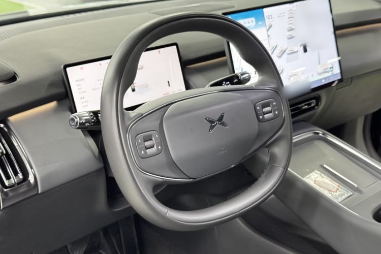 Used XPeng P7+ 2024 Long-Range Max Steering Wheel