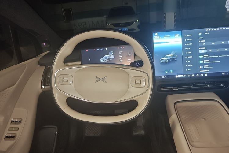 Used XPeng P7+ 2024 Ultra-Long Range Max Steering Wheel