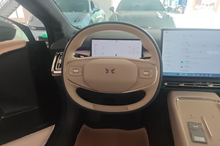 Used XPeng P7+ 2024 Long-Range Max Steering Wheel