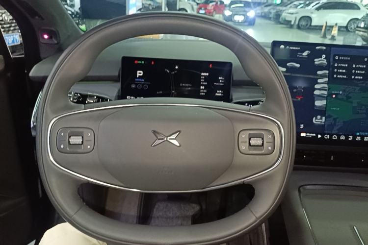 Used XPeng P7+ 2024 Long-Range Max Steering Wheel