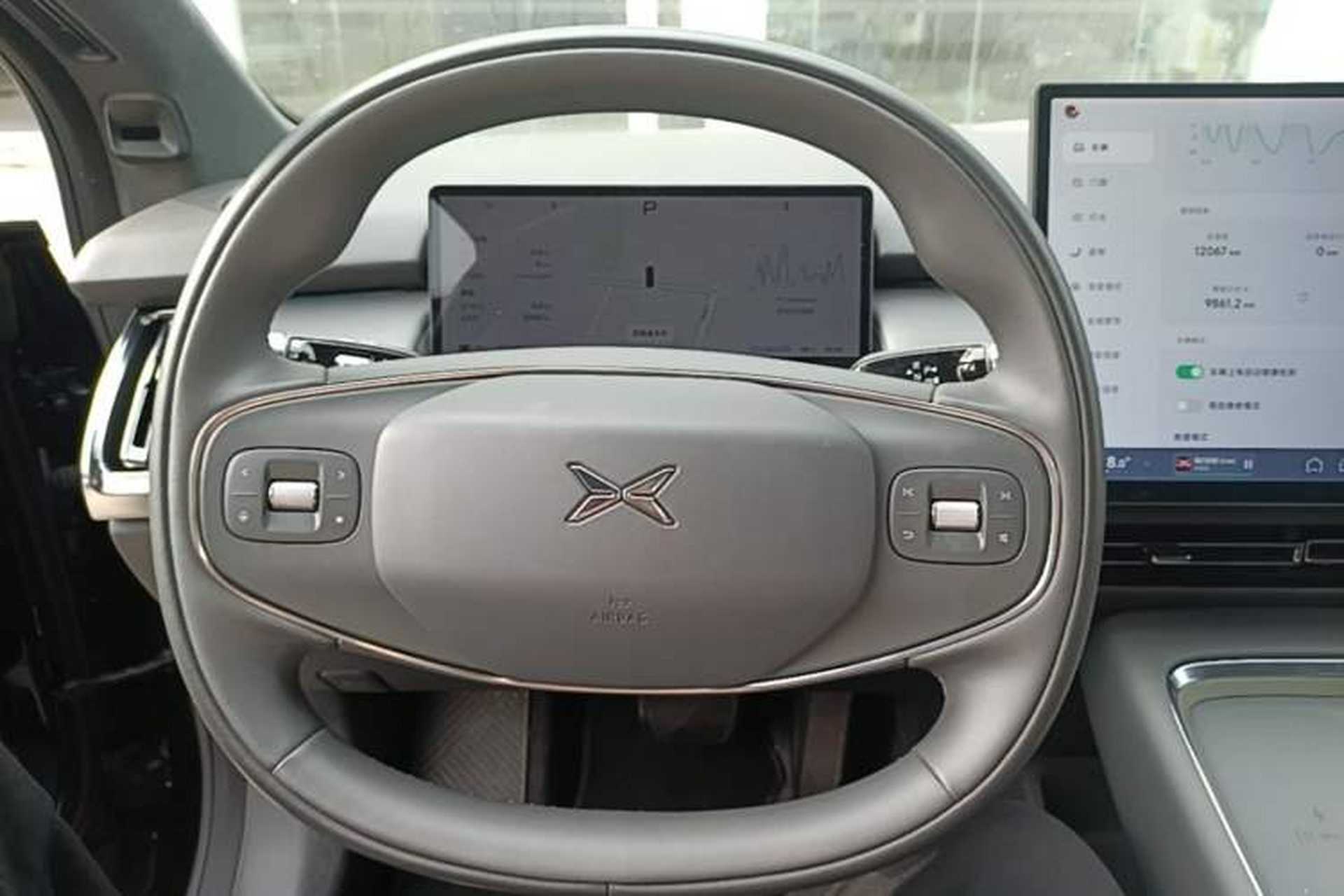 Used XPeng P7+ 2024 Long-Range Max Steering Wheel