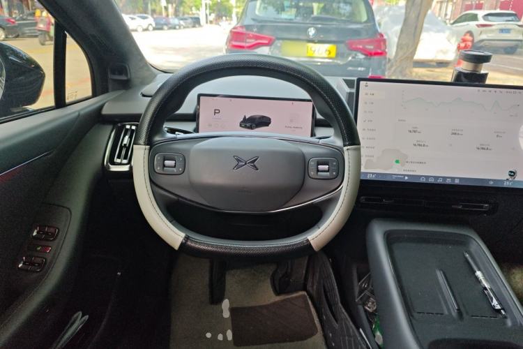 Used XPeng P7+ 2024 Long-Range Max Steering Wheel