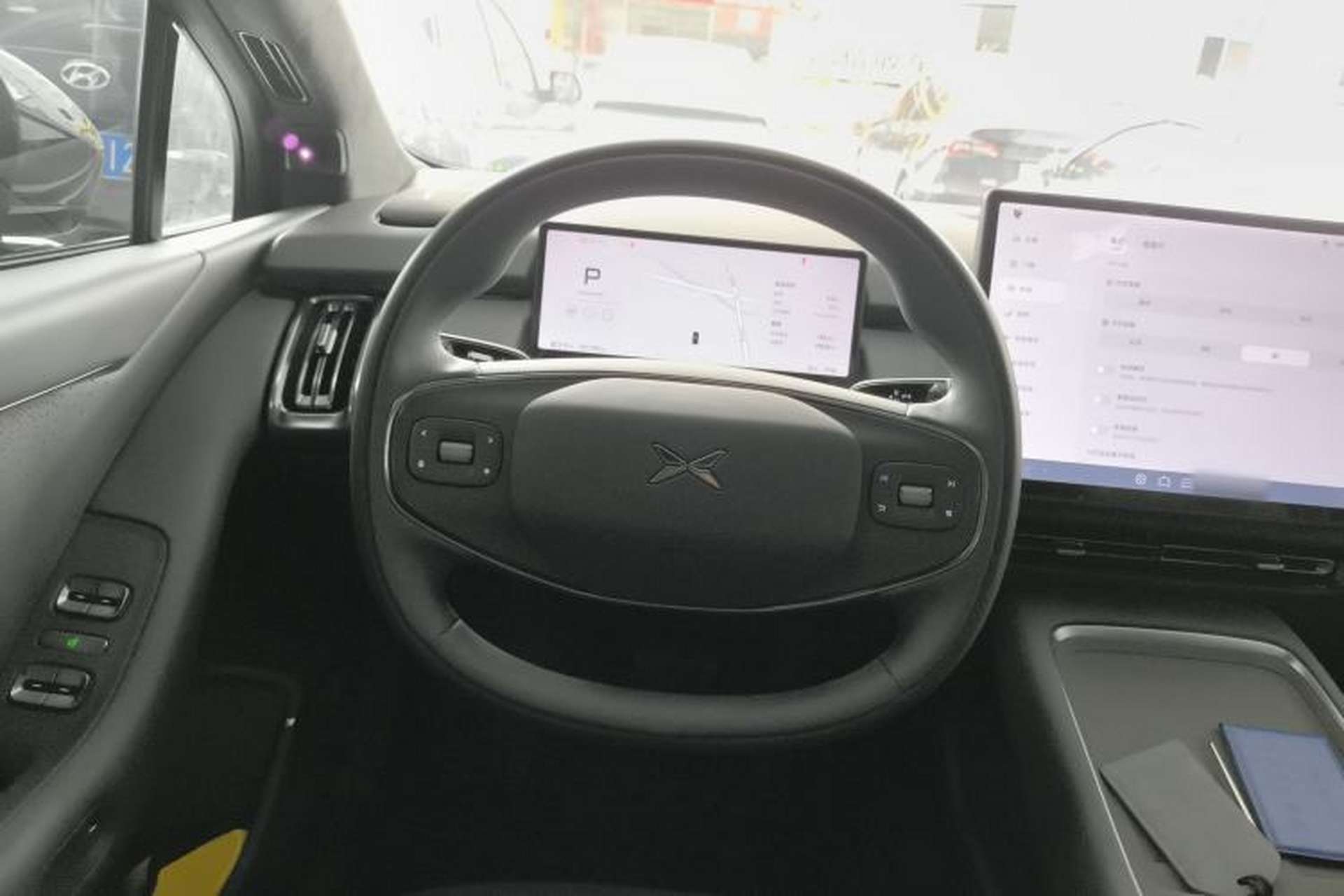 Used XPeng P7+ 2024 Long-Range Max Steering Wheel