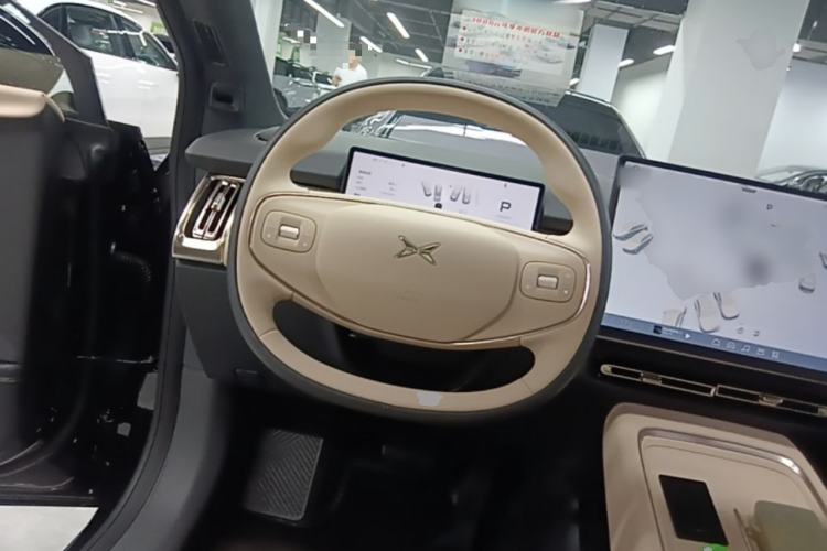 Used XPeng P7+ 2024 Long-Range Max Steering Wheel