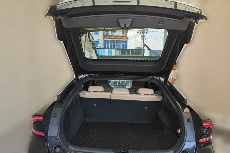 Used XPeng P7+ 2024 Long-Range Max Trunk