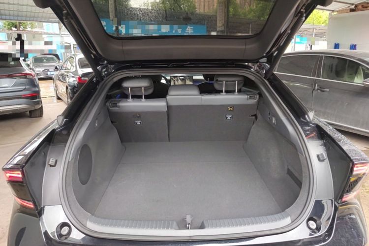 Used XPeng P7+ 2024 Long-Range Max Trunk