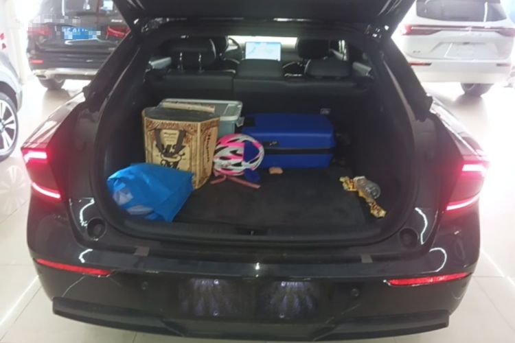 Used XPeng P7+ 2024 Ultra-Long Range Max Trunk