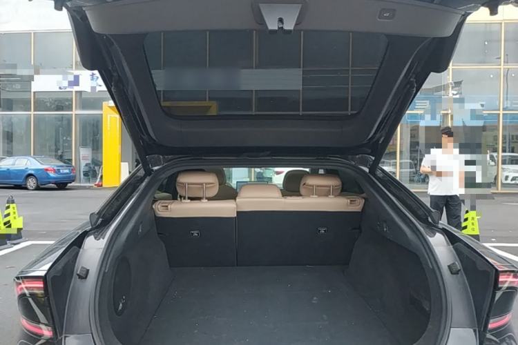 Used XPeng P7+ 2024 Long-Range Max Trunk