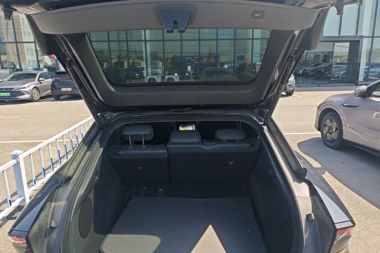 Used XPeng P7+ 2024 Long-Range Max Trunk