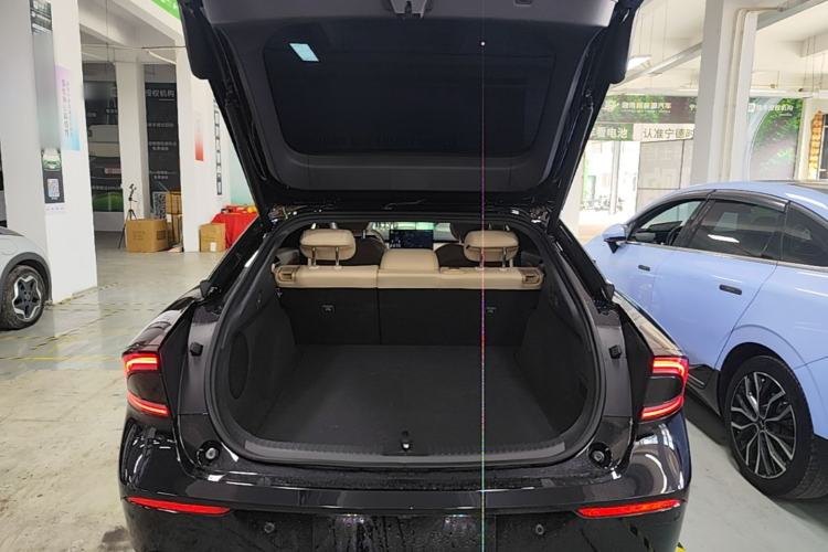 Used XPeng P7+ 2024 Long-Range Max Trunk