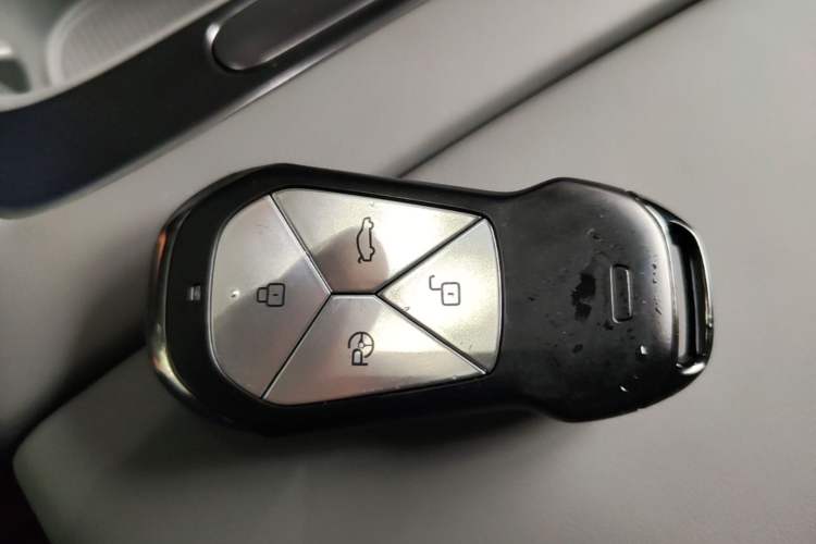 Used XPeng P7+ 2024 Long-Range Max Vehicle Key