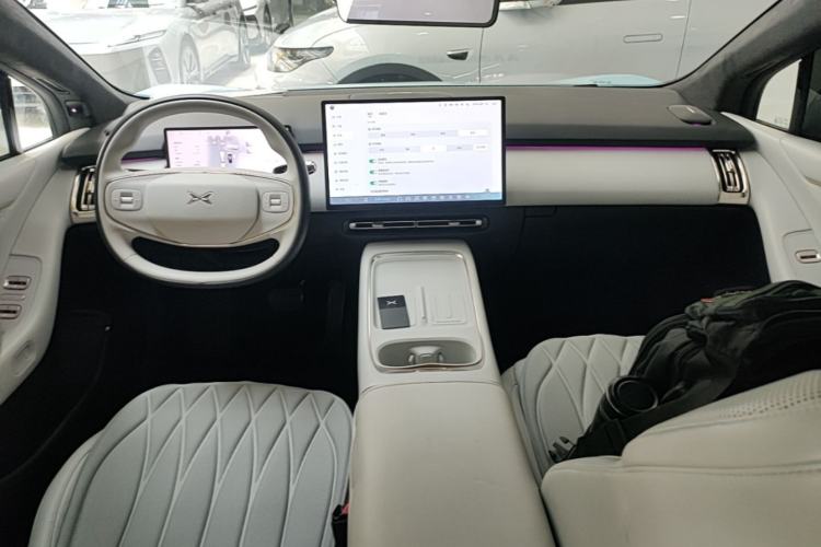 Used XPeng P7+ 2024 Long-Range Max Center Console