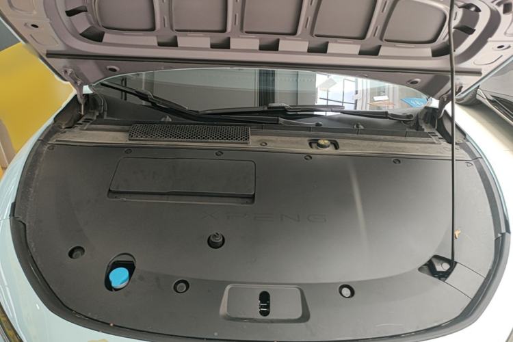 Used XPeng P7+ 2024 Long-Range Max Engine Bay