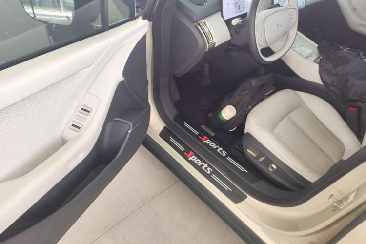 Used XPeng P7+ 2024 Long-Range Max Driver Seat