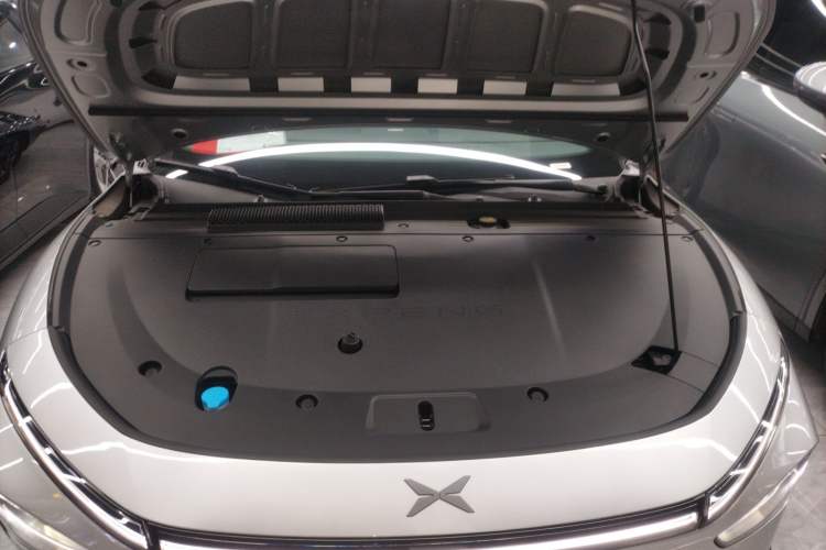 Used XPeng P7+ 2024 Long-Range Max Engine Bay
