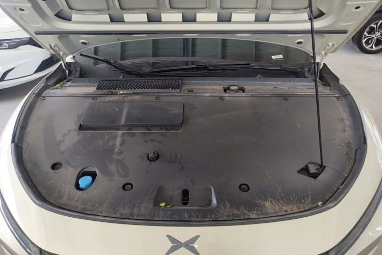 Used XPeng P7+ 2024 Long-Range Max Engine Bay