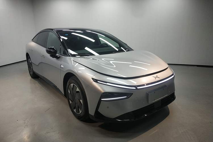 Used XPeng P7+ 2024 Long-Range Max Exterior 2