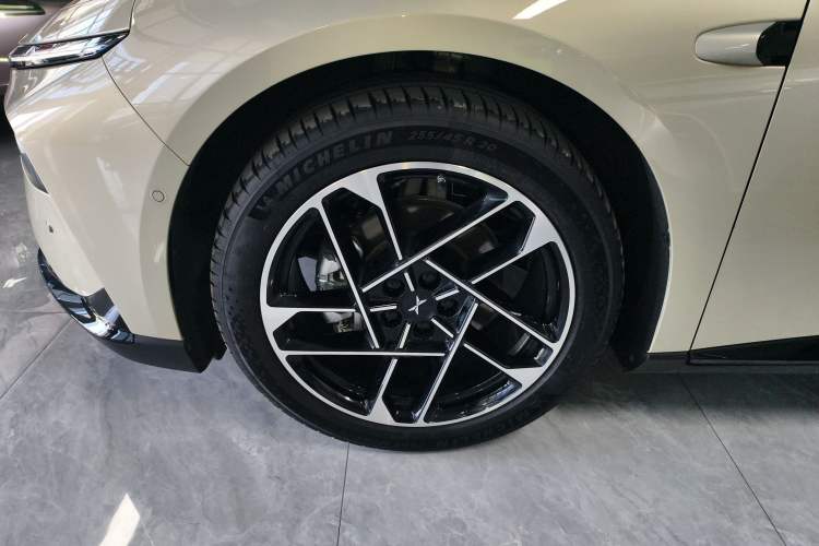 Used XPeng P7+ 2024 Ultra-Long Range Max Exterior 7