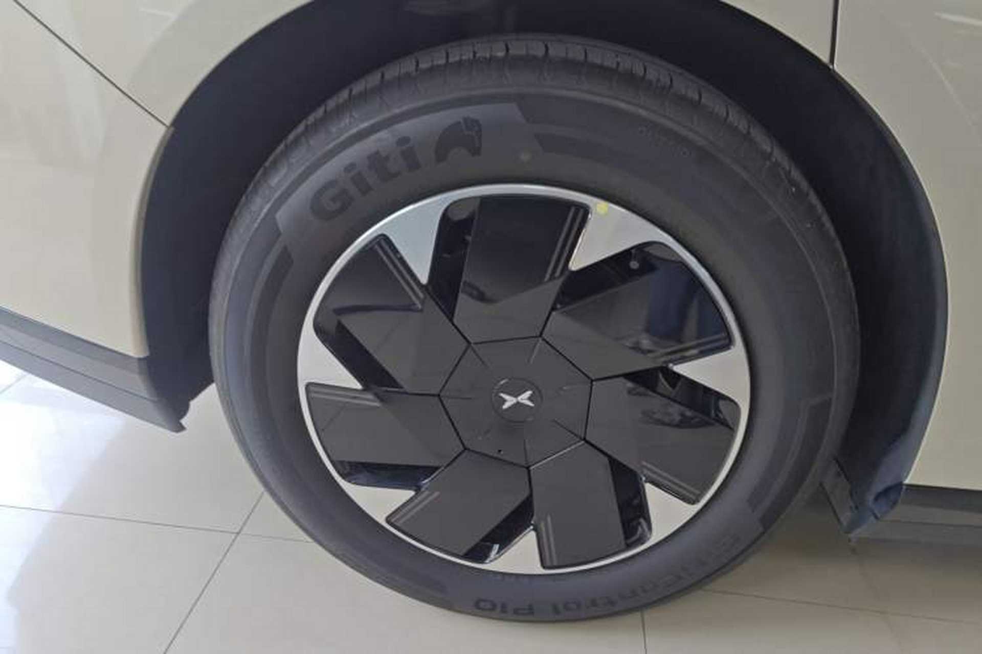 Used XPeng P7+ 2024 Long-Range Max Exterior 8