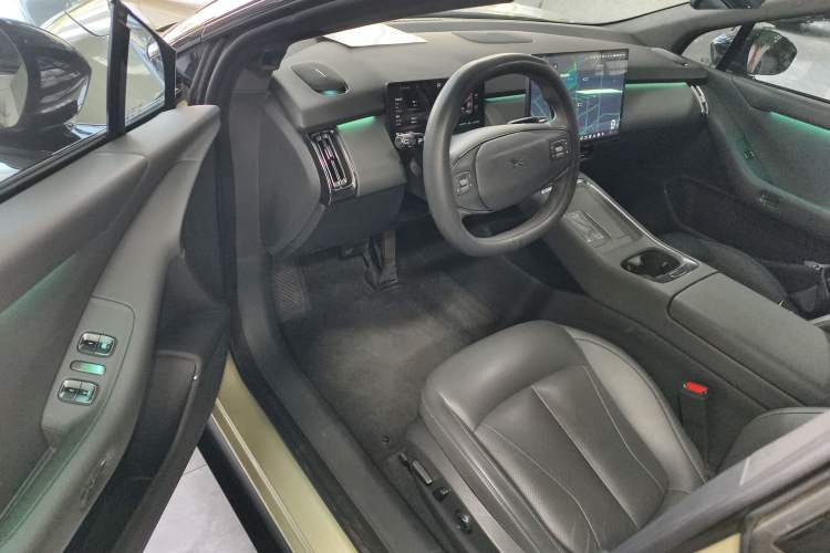 Used XPeng P7+ 2024 Ultra-Long Range Max Interior 3