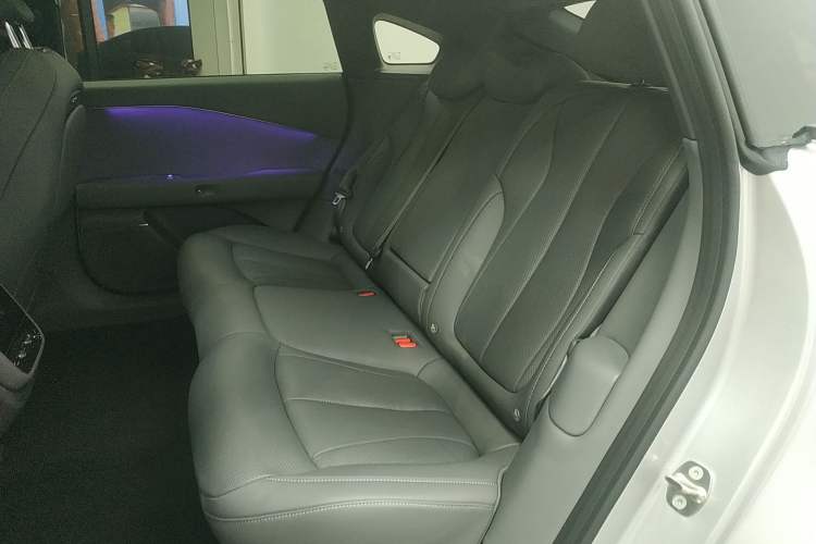 Used XPeng P7+ 2024 Long-Range Max Interior 4
