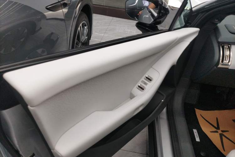 Used XPeng P7+ 2024 Long-Range Max Left Front Door Interior