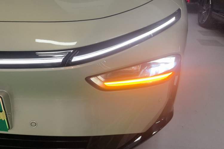 Used XPeng P7+ 2024 Long-Range Max Left Front Headlight