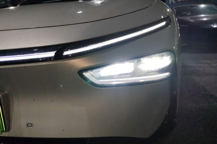 Used XPeng P7+ 2024 Ultra-Long Range Max Left Front Headlight