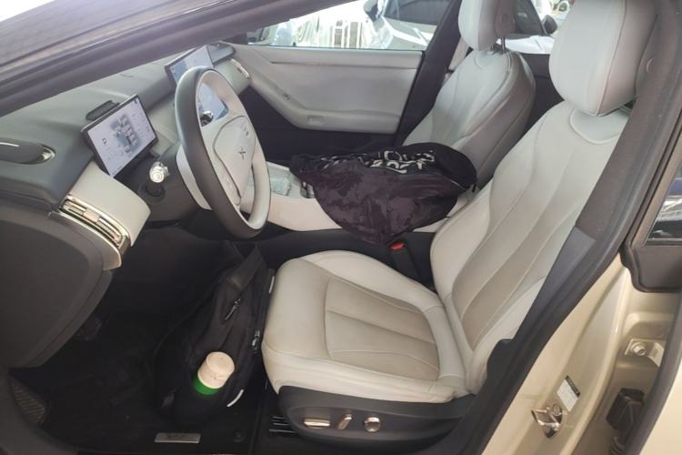 Used XPeng P7+ 2024 Long-Range Max Left Front Seat