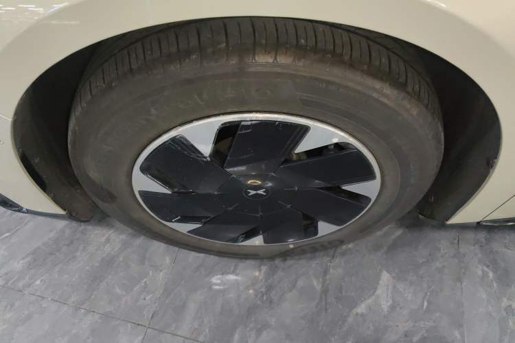 Used XPeng P7+ 2024 Long-Range Max Left Front Wheel Hub