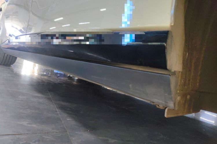 Used XPeng P7+ 2024 Long-Range Max Left Side Sill