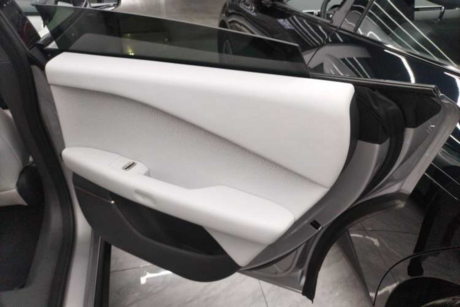 Used XPeng P7+ 2024 Long-Range Max Right Rear Door Interior