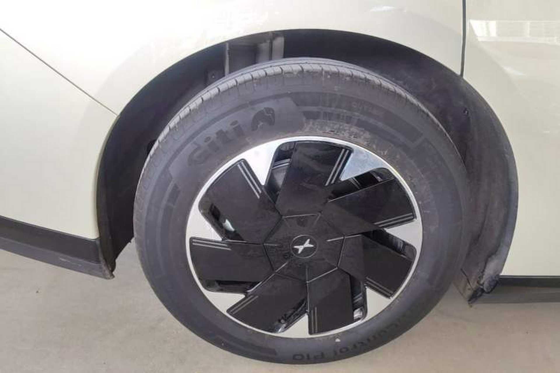 Used XPeng P7+ 2024 Long-Range Max Right Rear Wheel Hub
