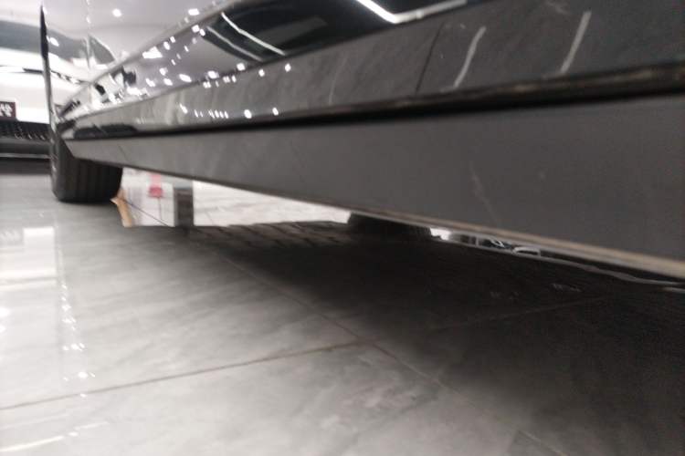 Used XPeng P7+ 2024 Long-Range Max Right Side Sill