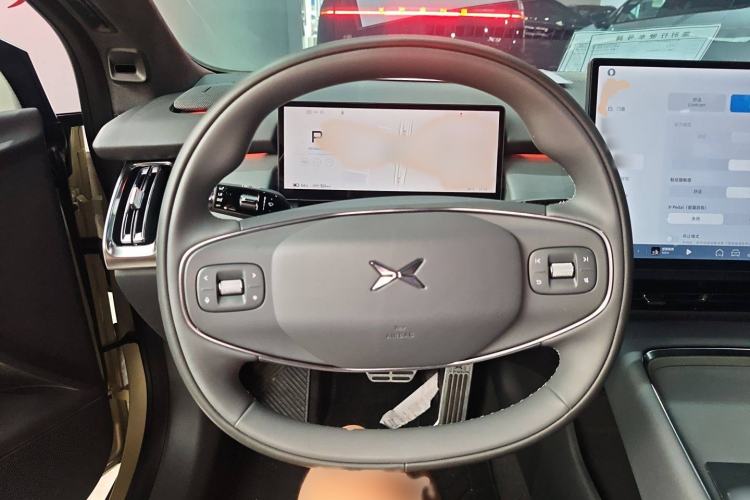 Used XPeng P7+ 2024 Ultra-Long Range Max Steering Wheel