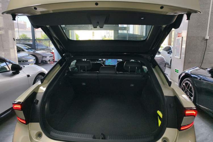 Used XPeng P7+ 2024 Ultra-Long Range Max Trunk