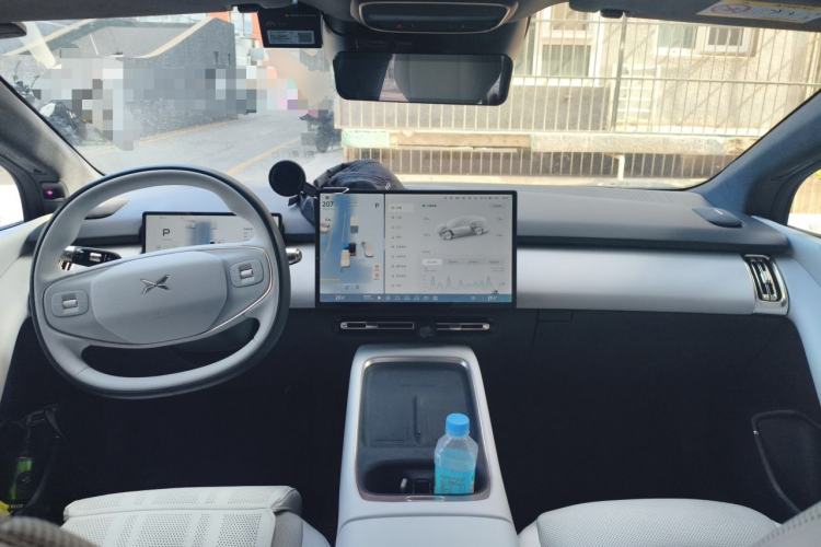 Used XPeng P7+ 2024 Ultra-Long Range Max Center Console