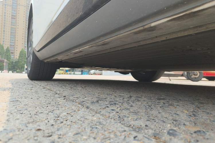 Used XPeng P7+ 2024 Long-Range Max Chassis Rear Left