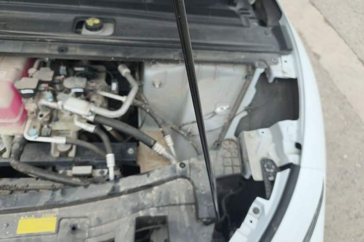 Used XPeng P7+ 2024 Long-Range Max Engine Bay Left